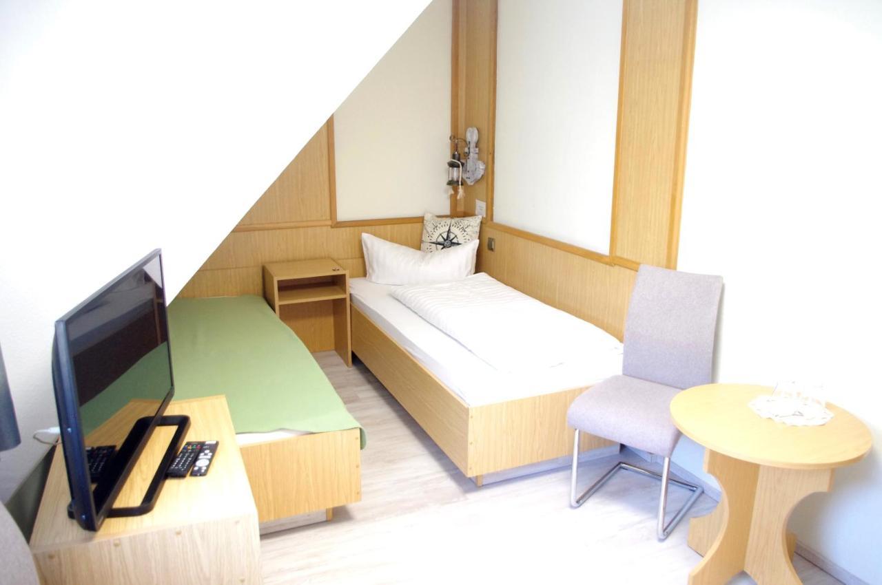 Hotel Gasthof Zum Walfisch คลินเงนธาล ภายนอก รูปภาพ