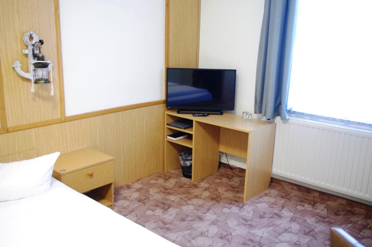 Hotel Gasthof Zum Walfisch คลินเงนธาล ภายนอก รูปภาพ
