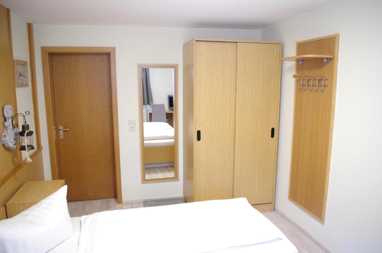 Hotel Gasthof Zum Walfisch คลินเงนธาล ภายนอก รูปภาพ