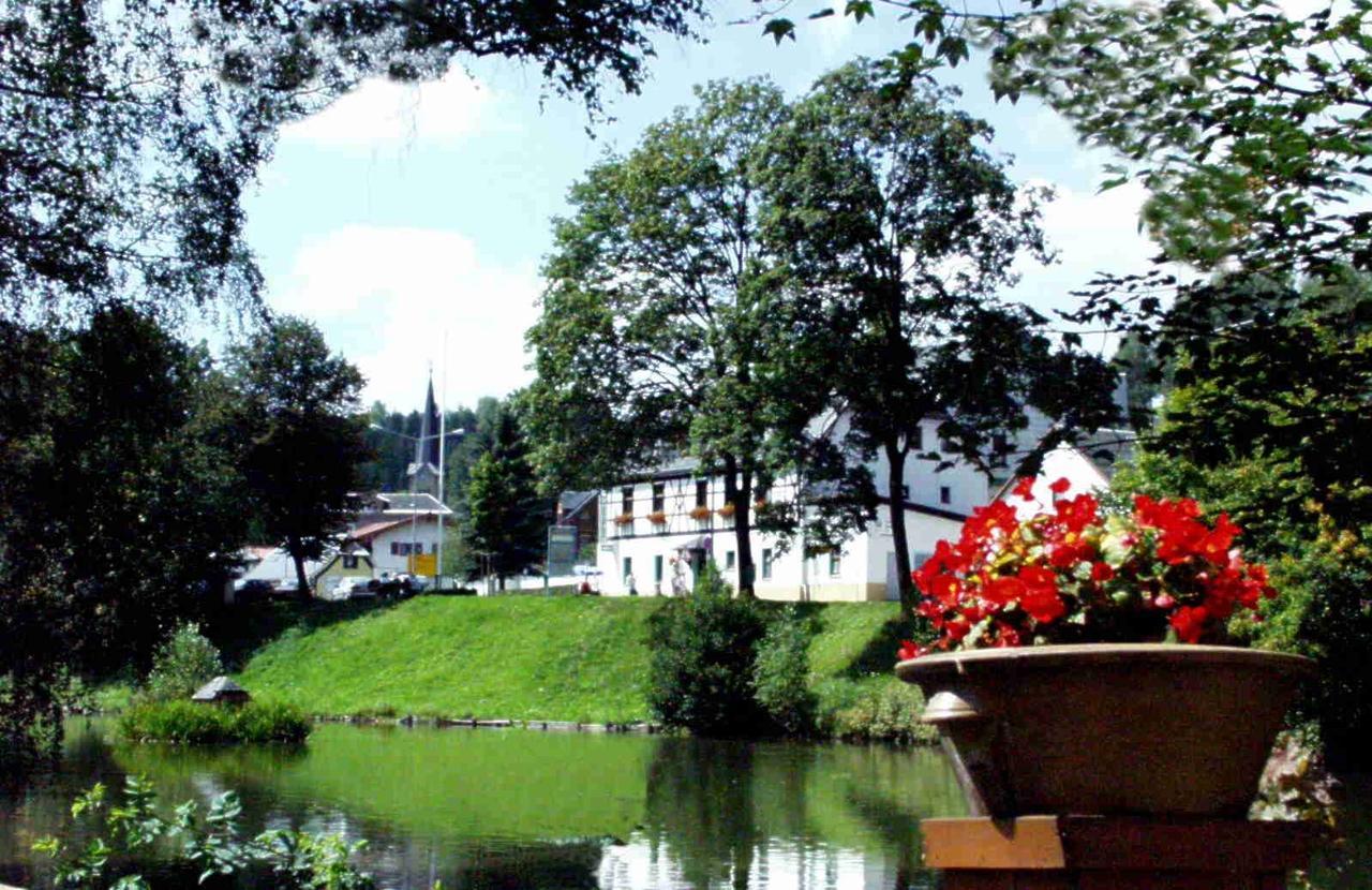Hotel Gasthof Zum Walfisch คลินเงนธาล ภายนอก รูปภาพ